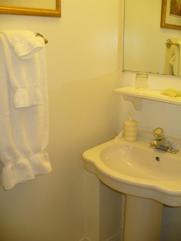 Albert House Inn Ottawa Esterno foto